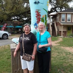 Meet your Posher, Ozell